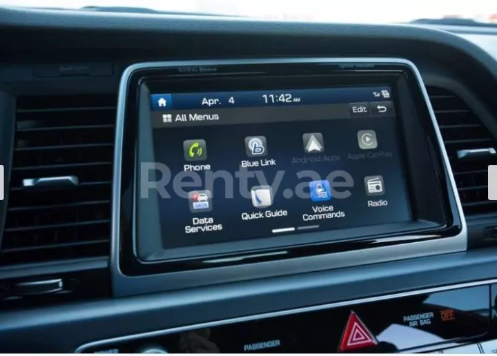 Hyundai Sonata (Серый), 2018 для аренды в Дубай