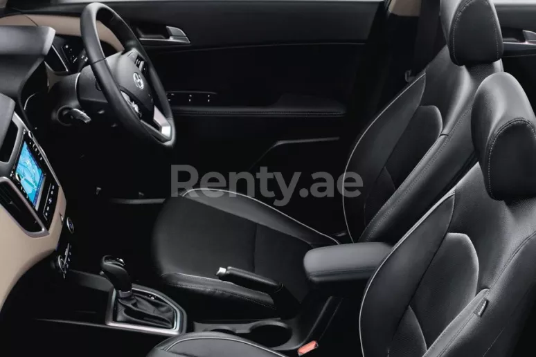 Hyundai Creta (Gris), 2020 para alquiler en Dub&aacute;i