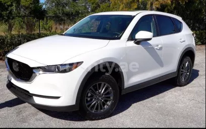 Mazda CX5 (Blanco Brillante), 2020 para alquiler en Dub&aacute;i