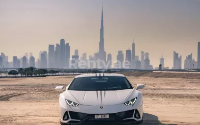 Dubai'de kiralık Lamborghini Evo (Beyaz), 2020
