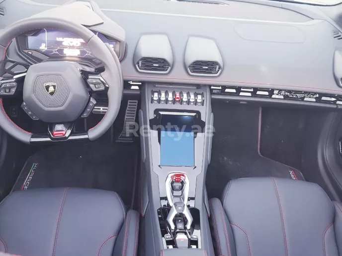Lamborghini Evo (Белый), 2020 для аренды в Дубай