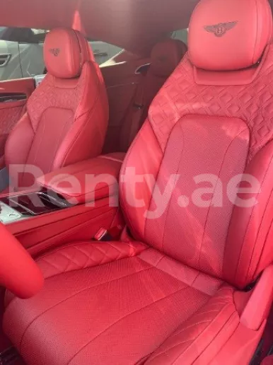 Bentley Continental GT (Negro), 2019 para alquiler en Abu Dhabi