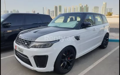 Abu Dabi'de kiralık Range Rover Sport SVR (Beyaz), 2020