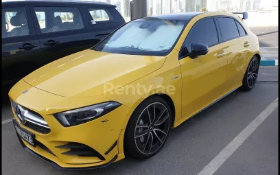Mercedes A Class (Amarillo), 2020 para alquiler en Abu Dhabi