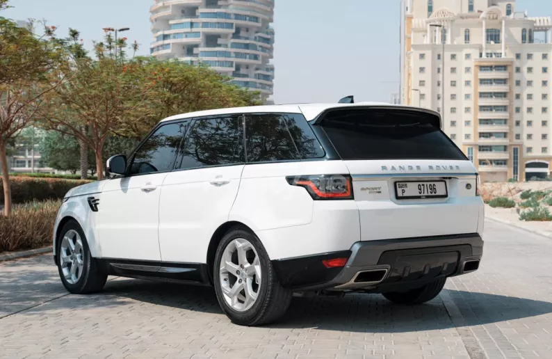 Range Rover Sport (Blanc), 2019 &agrave; louer &agrave; Duba&iuml;
