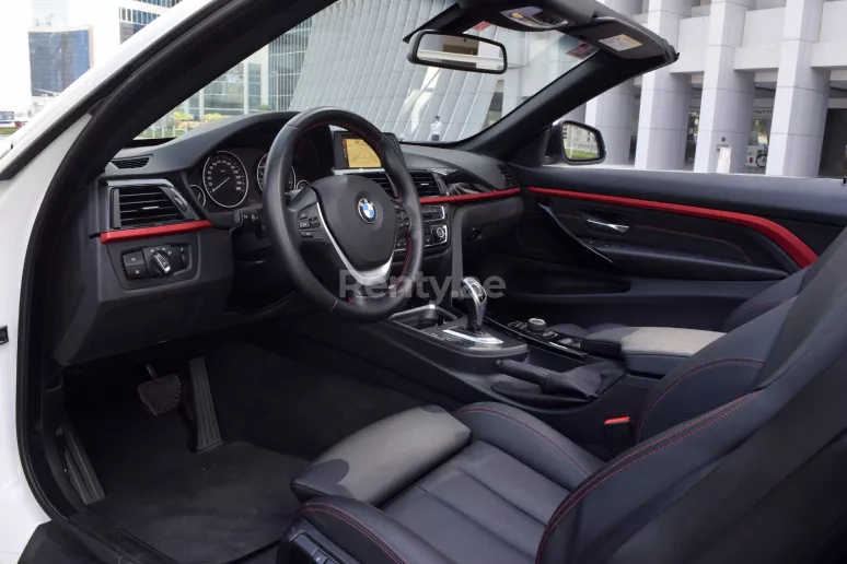 BMW 420i Cabrio (Blanc), 2017 &agrave; louer &agrave; Duba&iuml;