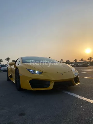 Lamborghini Huracan (Gelb), 2019  zur Miete in Dubai