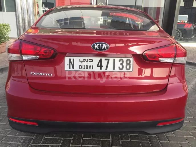 KIA Cerato (Красный), 2018 для аренды в Дубай
