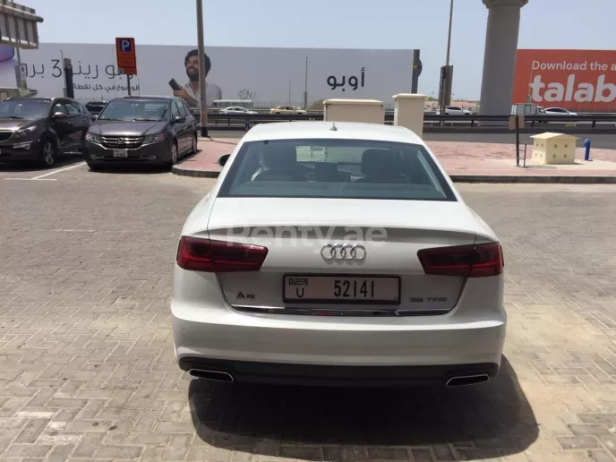 Audi A6 (Wei&szlig;), 2018  zur Miete in Dubai