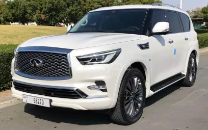 在迪拜 租 英菲尼迪QX80 (白色), 2018