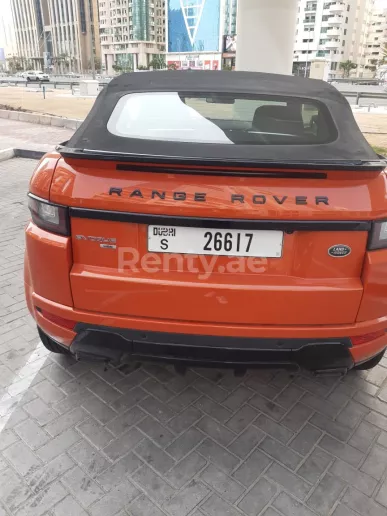 在迪拜 租 路虎揽胜Evoque (), 2018