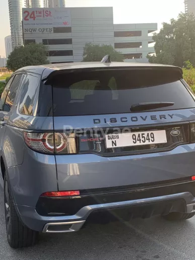 Range Rover Discovery (Blue), 2019 for rent in Dubai
