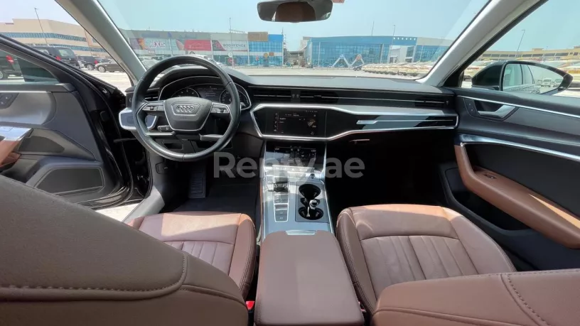 Audi A6 (Schwarz), 2020  zur Miete in Dubai