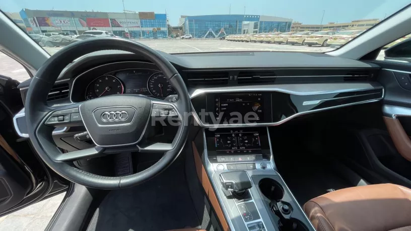 Audi A6 (Schwarz), 2020  zur Miete in Dubai