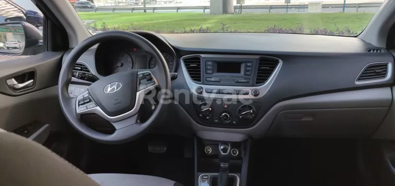 Hyundai Accent (Черный), 2020 для аренды в Дубай