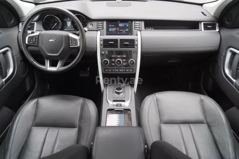 Range Rover Discovery (Grey), 2019 for rent in Dubai