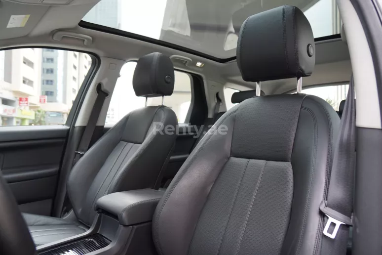 Range Rover Discovery (Grey), 2019 for rent in Dubai
