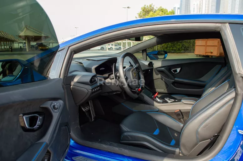 Dubai'de kiralık Lamborghini Evo (Mavi), 2021