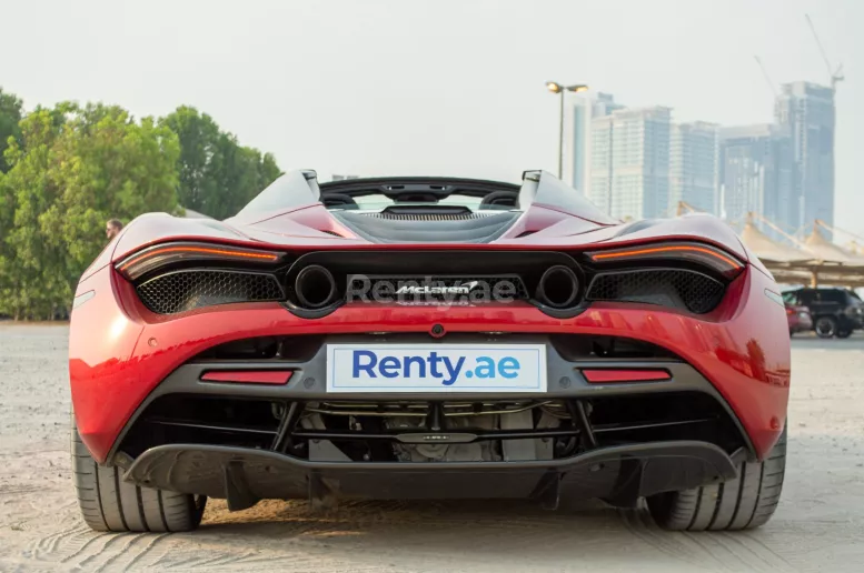McLaren 720 S Spyder (Rot), 2020  zur Miete in Dubai