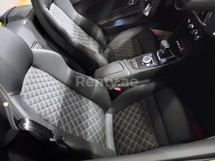 Audi R8- V10 SPYDER (Gelb), 2021  zur Miete in Dubai