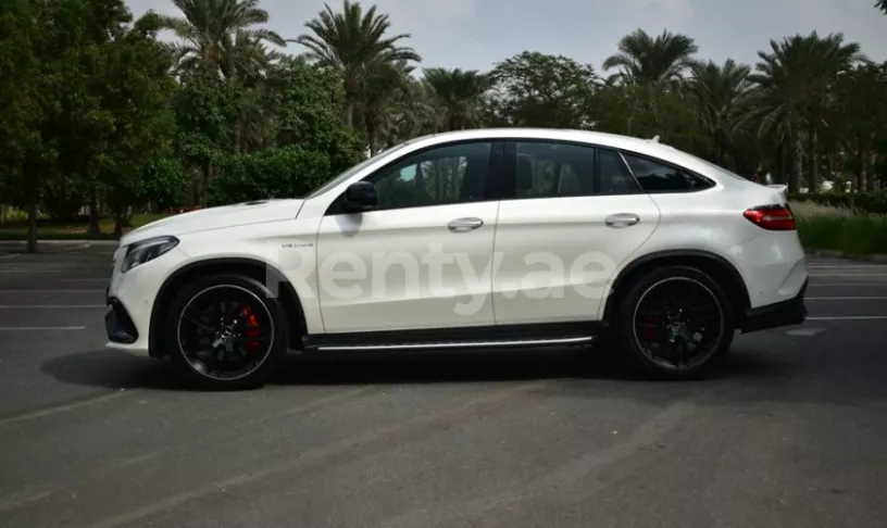 Dubai'de kiralık Mercedes GLE 63 S (Beyaz), 2019