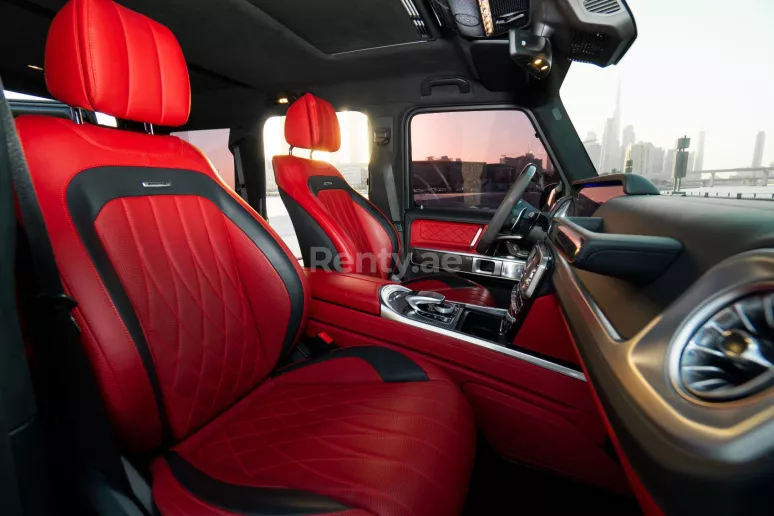 إيجار مرسيدس G63 AMG (أسود), 2020 في دبي