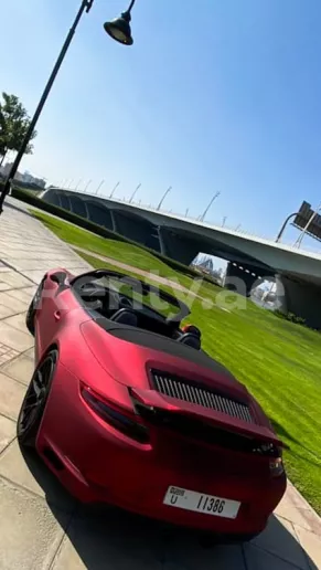 Porsche 911 Carrera GTS cabrio (Rosso), 2019 in affitto a Dubai
