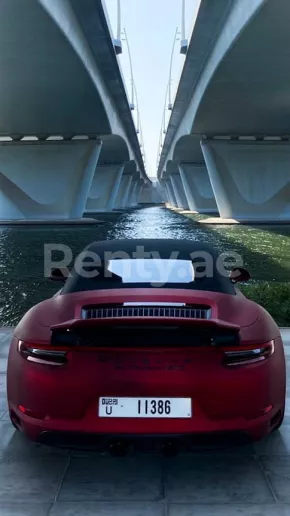 Porsche 911 Carrera GTS cabrio (Rosso), 2019 in affitto a Dubai