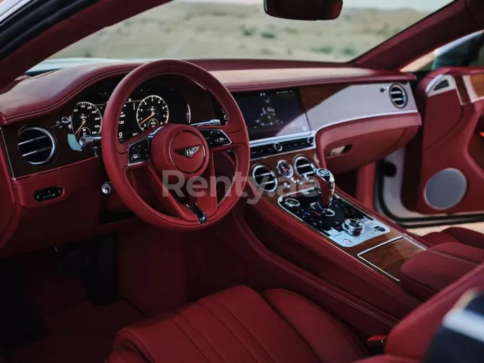 Bentley Continental GT (Blanco), 2020 para alquiler en Dub&aacute;i