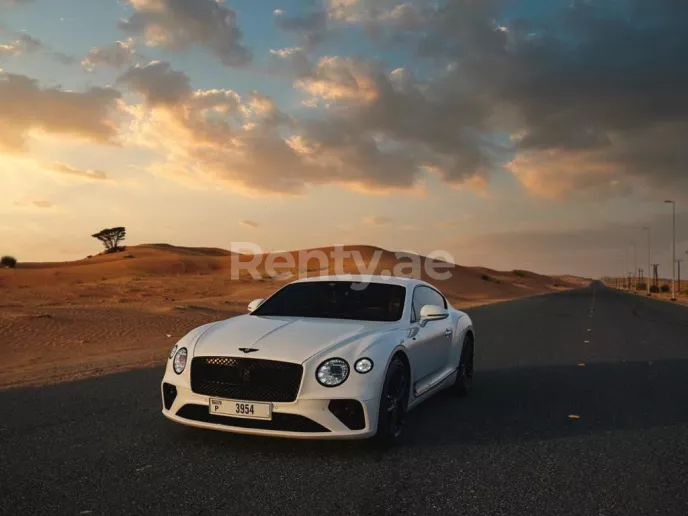 Bentley Continental GT (Blanco), 2020 para alquiler en Dub&aacute;i