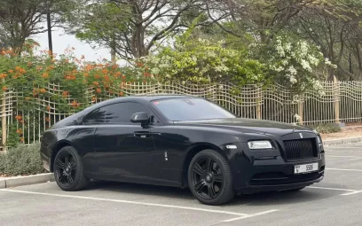 Rolls Royce Wraith Black Badge (Negro), 2019 para alquiler en Dub&aacute;i
