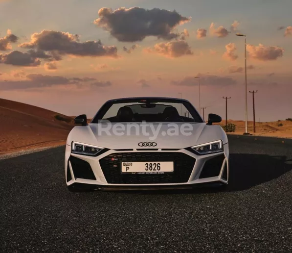 Audi R8 Facelift (Bianca), 2020 in affitto a Dubai