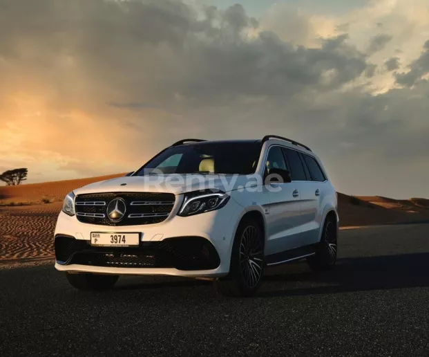 Mercedes GLE (Белый), 2020 для аренды в Дубай