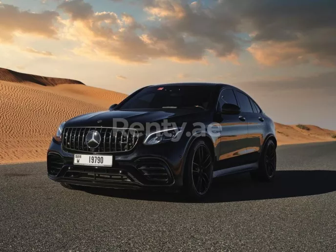Mercedes GLC-S (Schwarz), 2020  zur Miete in Dubai