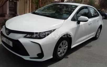 إيجار تويوتا كورولا (أبيض), 2020 في دبي