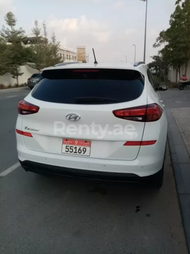 Hyundai Tucson (Blanco), 2020 para alquiler en Dub&aacute;i