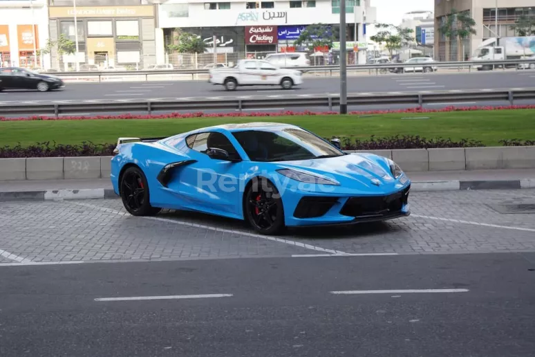 Chevrolet Corvette (Blau), 2021  zur Miete in Sharjah