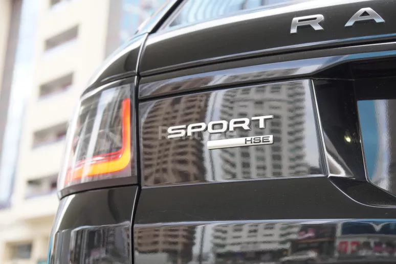 Range Rover Sport (Noir), 2019 &agrave; louer &agrave; Sharjah