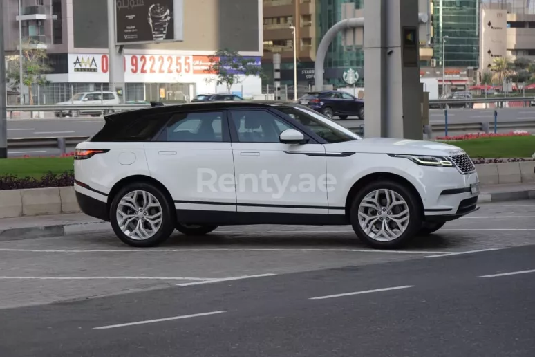 Range Rover Velar (Bianca), 2019 in affitto a Sharjah