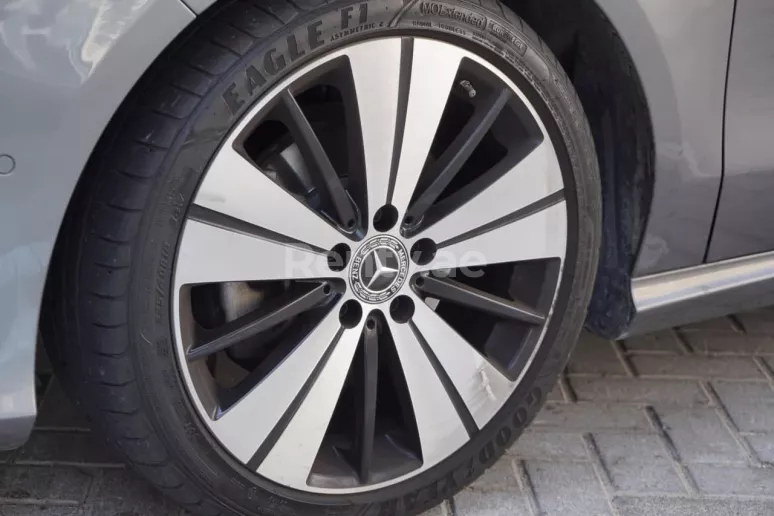 Mercedes CLA (Grise), 2019 &agrave; louer &agrave; Sharjah