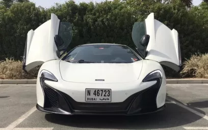 McLaren 650S Spider (Wei&szlig;), 2015 zur Miete in Dubai