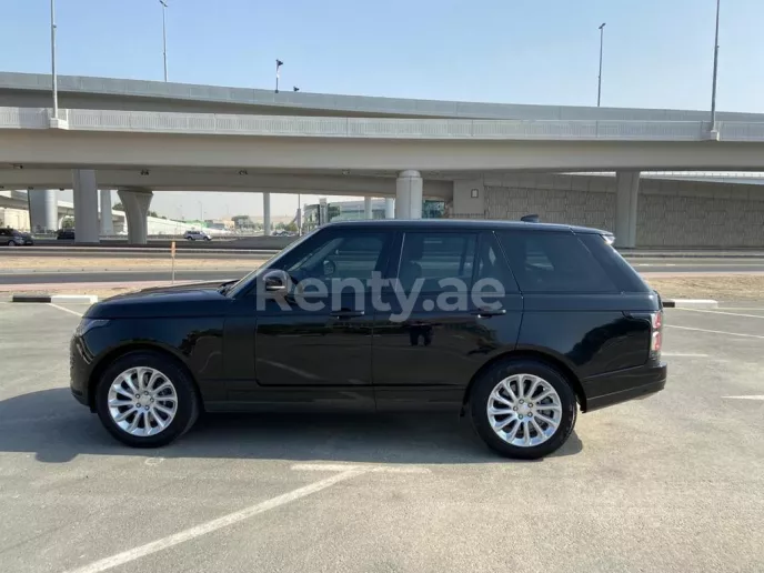 Range Rover Vogue HSE (Black), 2019 for rent in Dubai