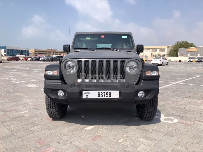 Jeep Wrangler Unlimited Sports (Grau), 2021  zur Miete in Dubai