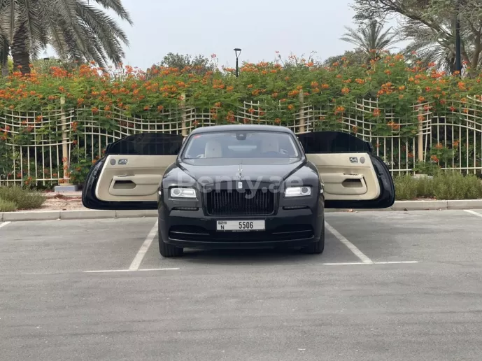Rolls Royce Wraith (Negro), 2020 para alquiler en Dub&aacute;i