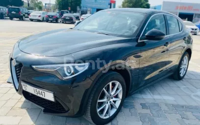 Alfa Romeo Stelvio (Noir), 2020 &agrave; louer &agrave; Duba&iuml;