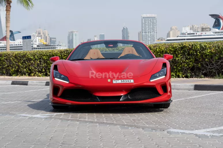 إيجار فيراري F8 تريبوتو سبايدر (أحمر), 2021 في دبي
