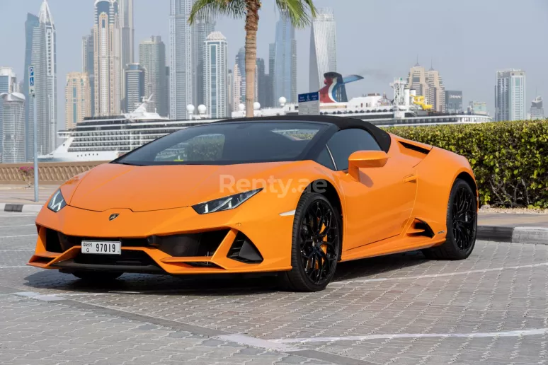 Lamborghini Evo Spyder (), 2020 in affitto a Dubai