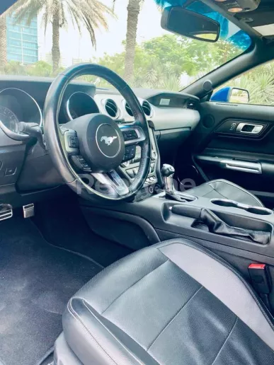 Ford Mustang (Blu), 2019 in affitto a Dubai