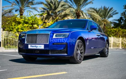 Dubai'de kiralık Rolls Royce Ghost (Koyu Mavi), 2022