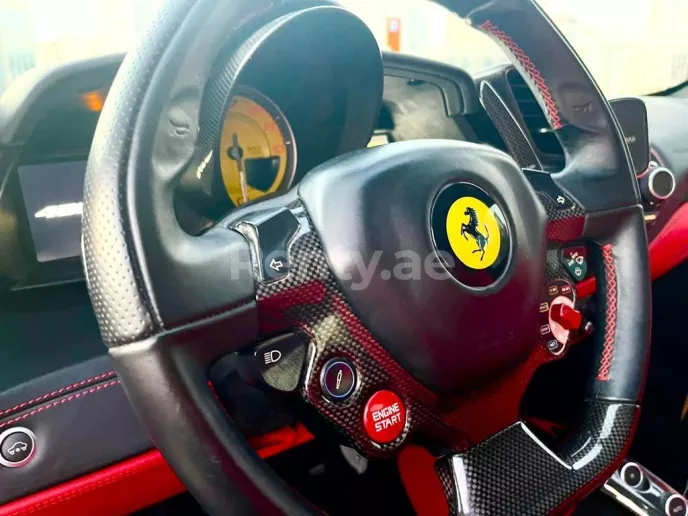 Res&uuml;'l-Hayme'de kiralık Ferrari 488 GTB (Kırmızı), 2018